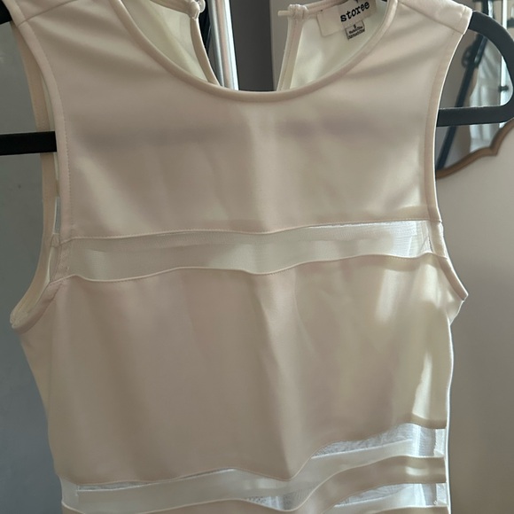 White Storee Cocktail Dress with mesh - Picture 2 of 4